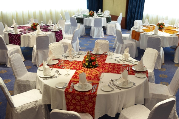 Golden Tulip Hotel Apartments (Sharja)